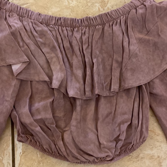 Over the shoulder crop top - Picture 3 of 3